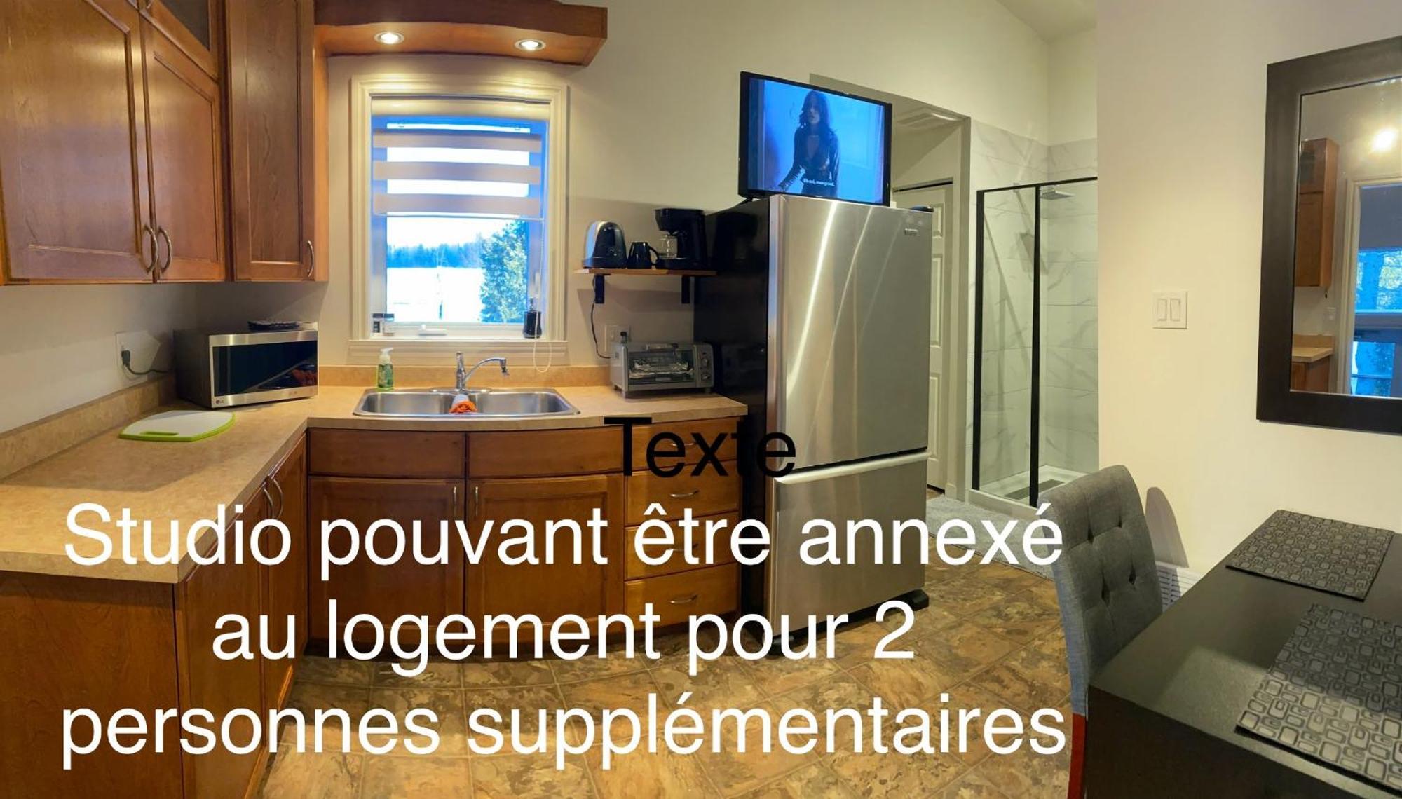 Logement 3 ,5 Entierement Prive Lac-Mégantic 外观 照片